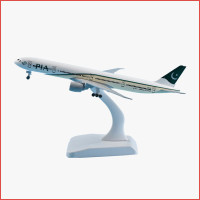 PIA B777 model 20cm,metal, with wheel and stand