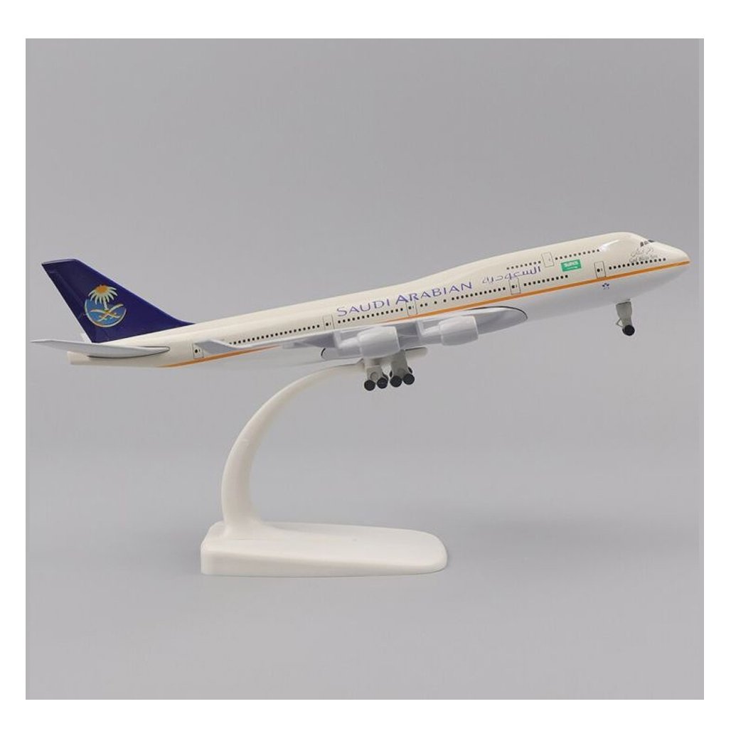 saudia b747 20cm light colour